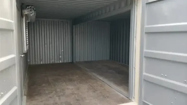 Conjoined Shipping Containers for Sale - Image 4